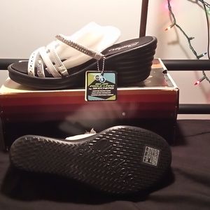 Sketchers Women's Slide Wedge Sandals